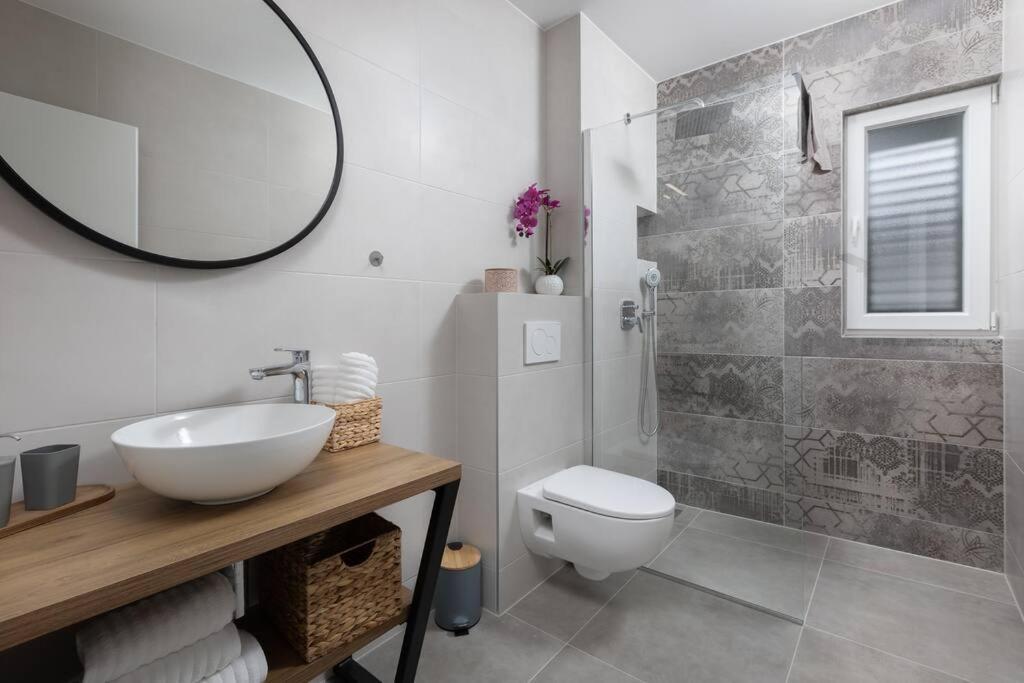 Luxury Iva-makarska Apartment *